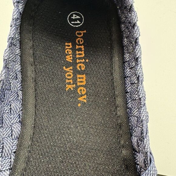 Women's Bernie Mev. CATWALK Casual Woven Slip-On  Memory Foam JEANS, Size 10/41 - Picture 8 of 9